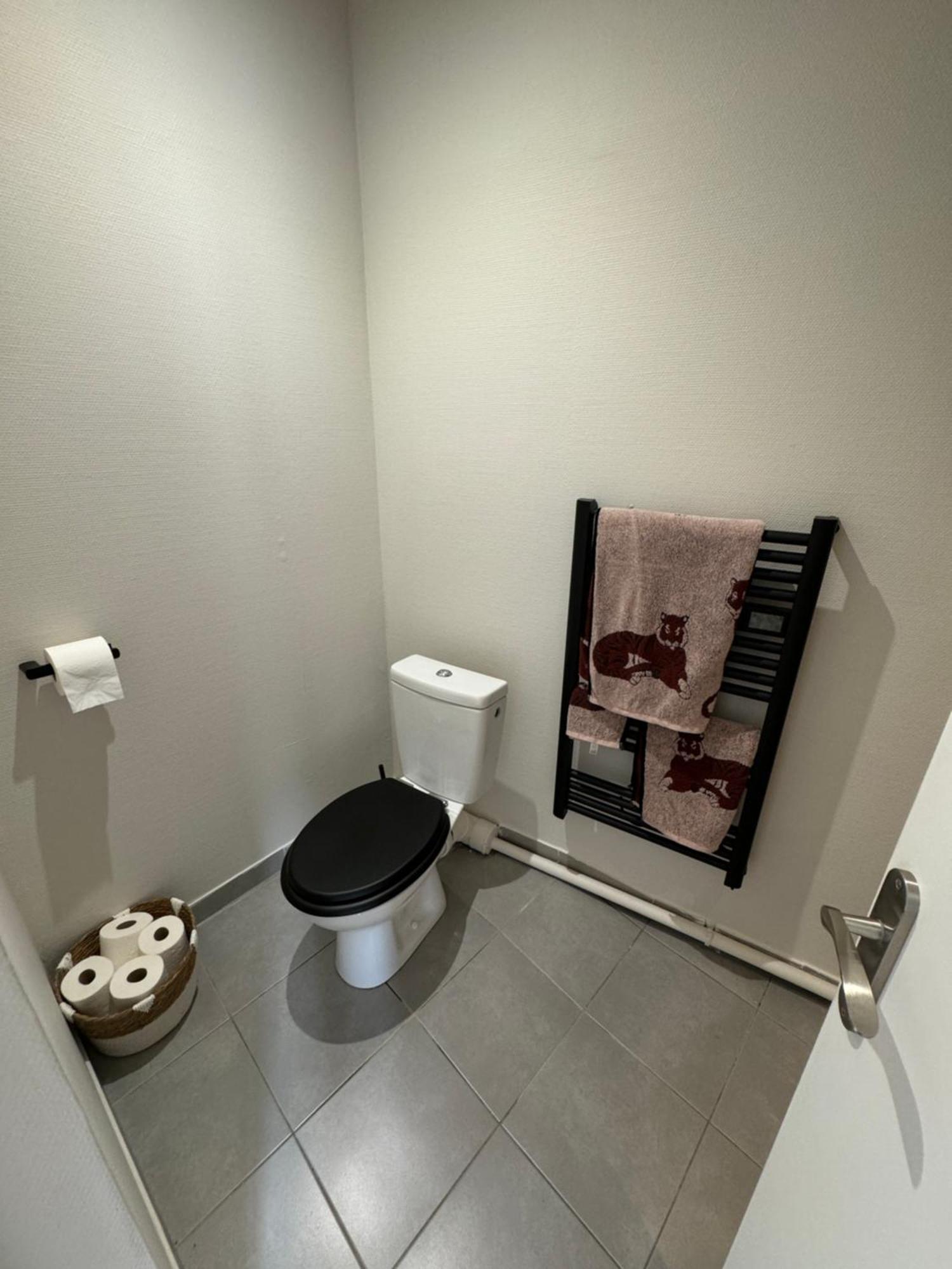 Appartement Avec Une Chambre Lione Esterno foto